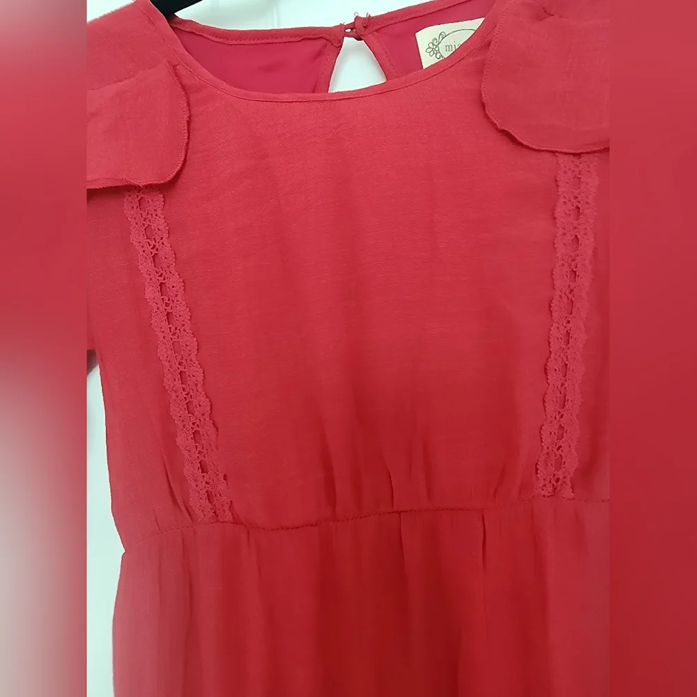 Mia Joy, size 10, red